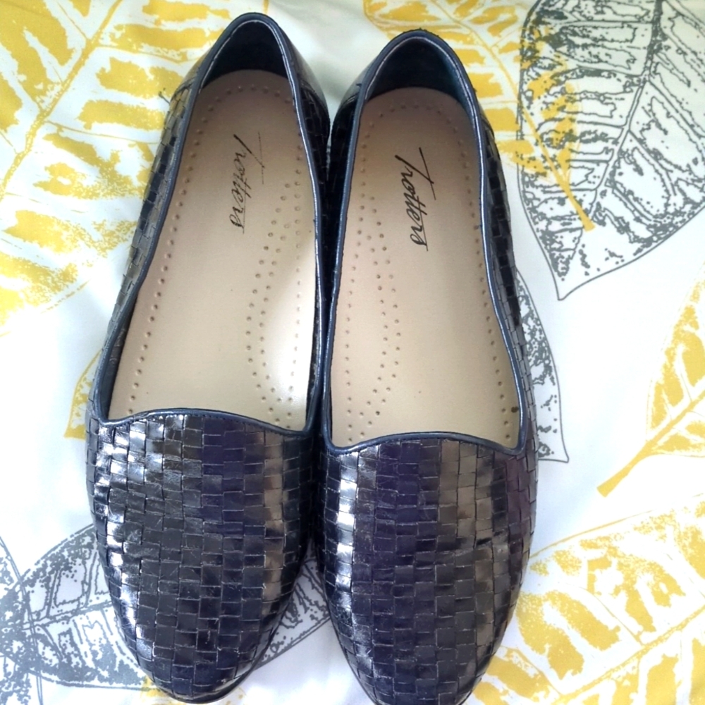 Trotters shoes size 7.5W blk